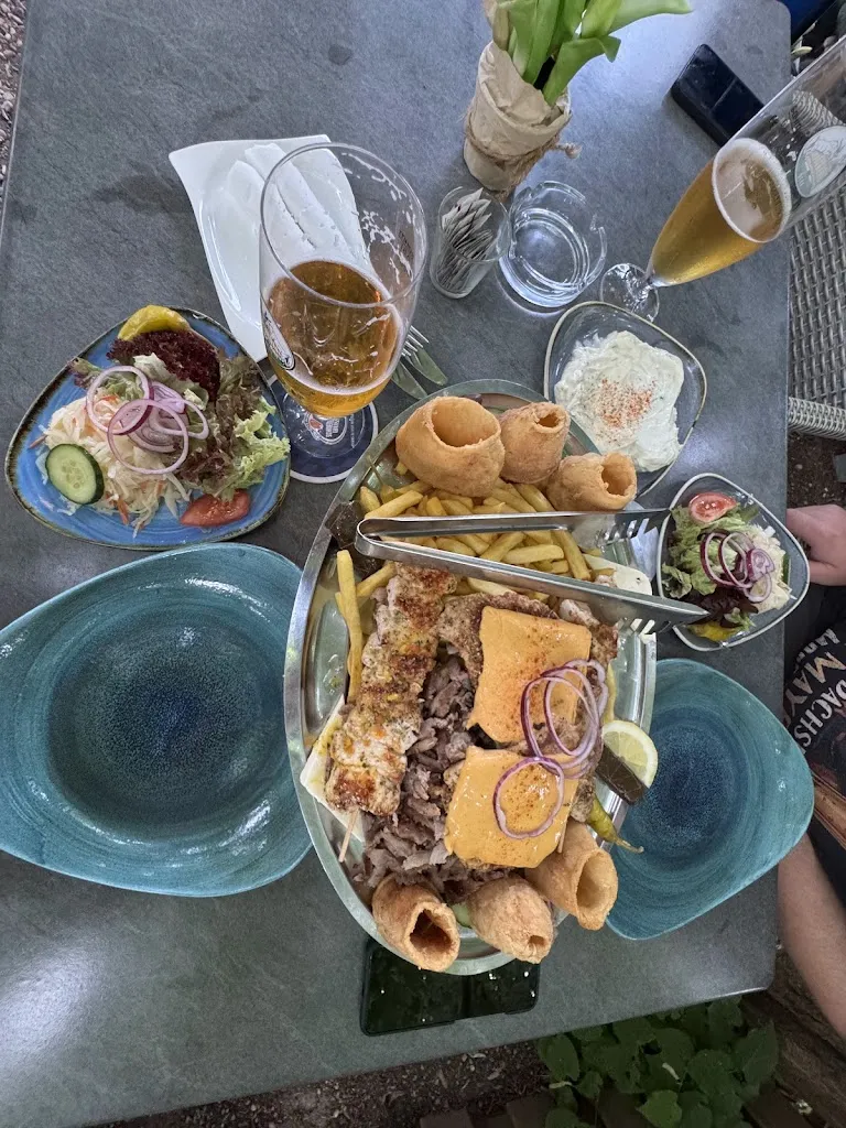 Gabriela Corodeanu_Saloniki_Regensburg_review