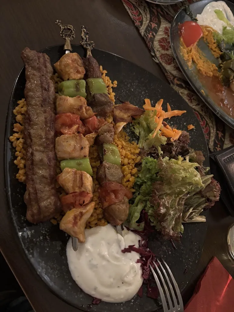 Matt last_Restaurant Mesopotamia_Regensburg_review