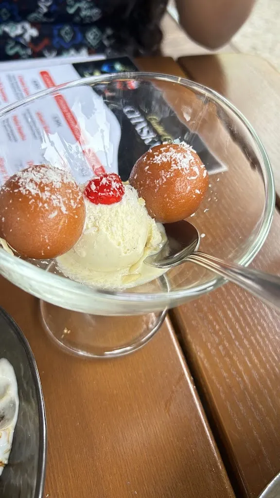 sweety gahlot_Chaska_Regensburg_review