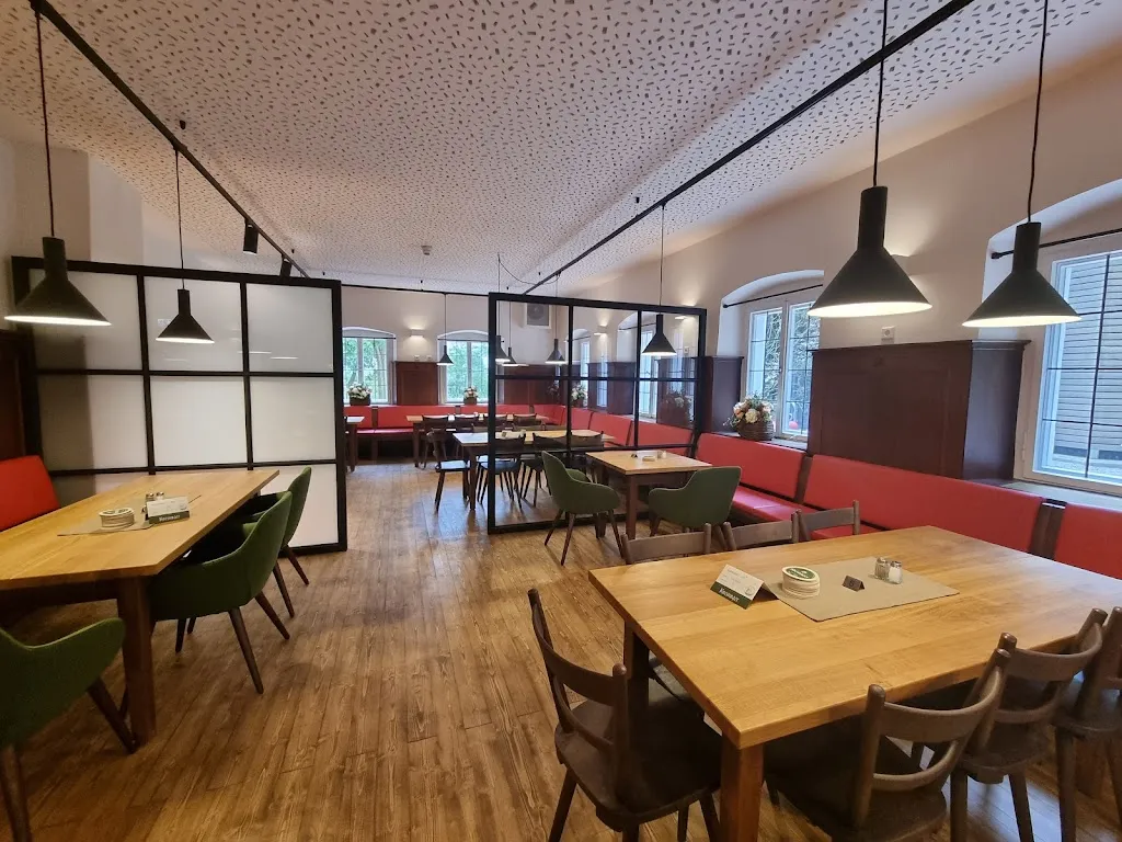 Unter den Linden_Regensburg_slider_image_1