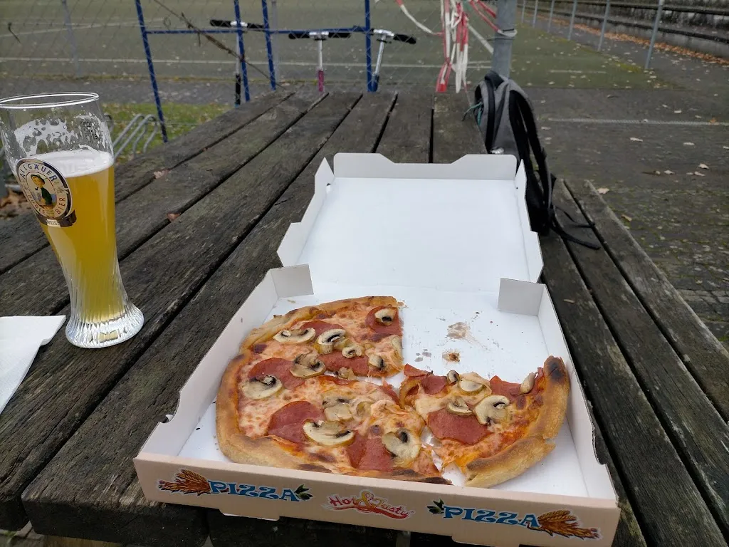 Marino Carulli_Zur Kirschenwiese_Abstatt_review