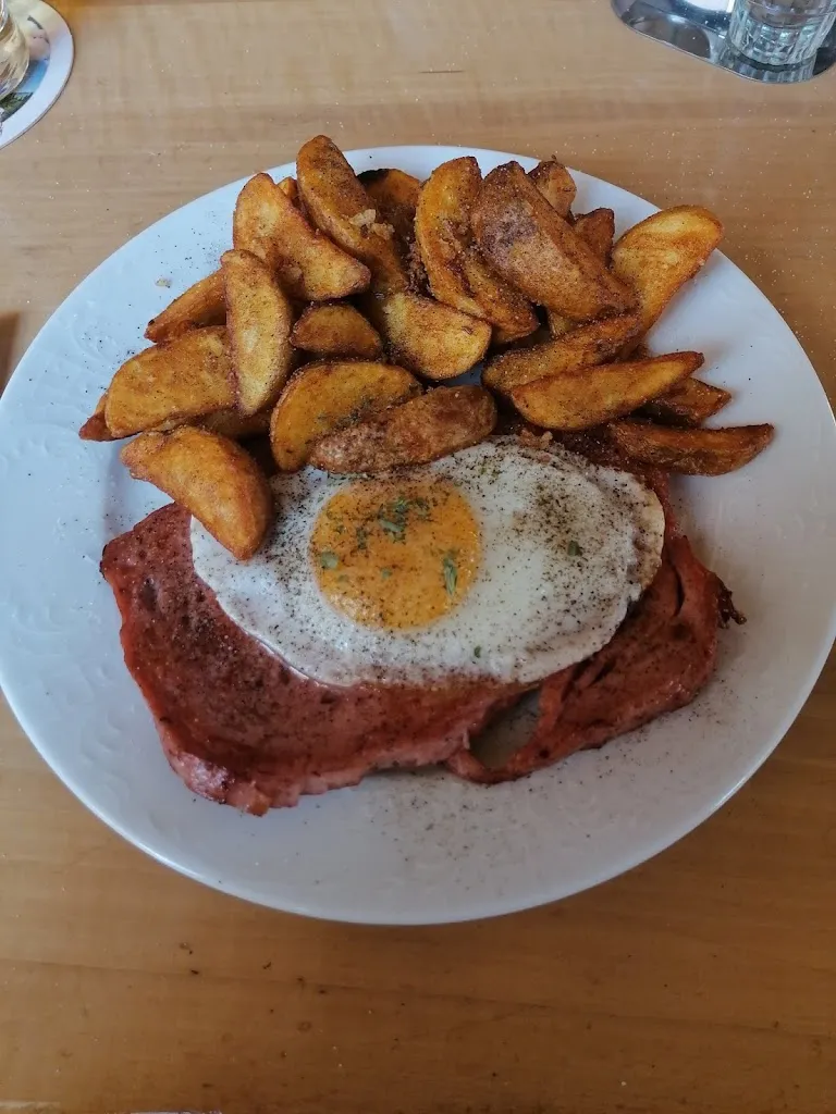 Zur Dampflok Gaststätte Bahnhof_Regen_slider_image_2