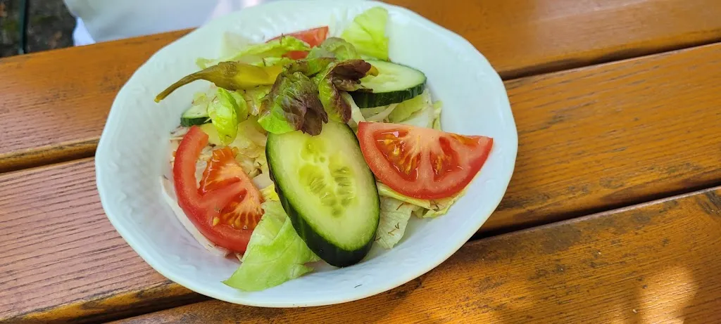 Jörgos Grillstube zur Seerose_Regen_slider_image_3