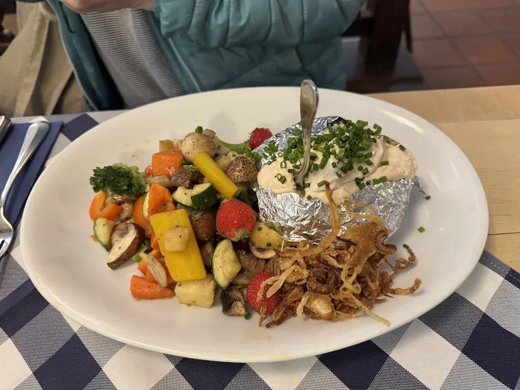 Café Lila_Regen_slider_image_3