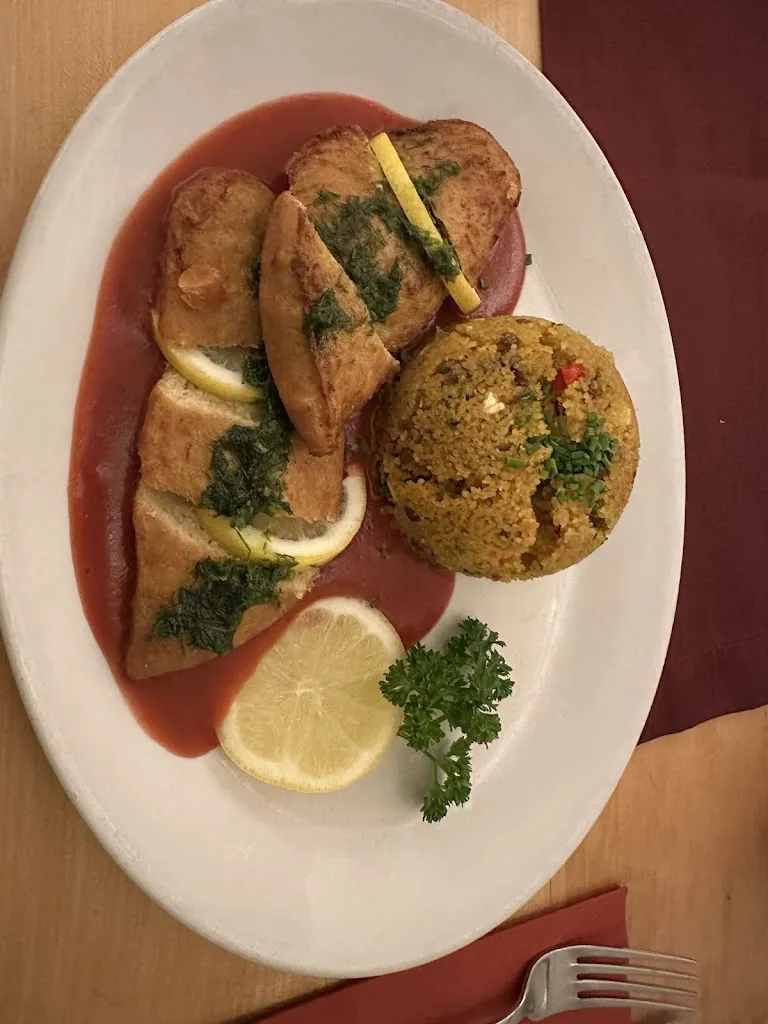 Candace W_Traditionswirtshaus und Denkmal Spitalkeller_Regensburg_review