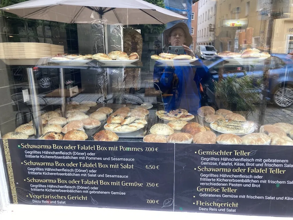 Bob Clark-Phelps_Jerusalem - Arabische Spezialitäten - Regensburg_Regensburg_review