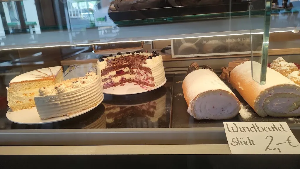 Bäckerei, Konditorei & Feinkost Schnierle restaurant in Regen