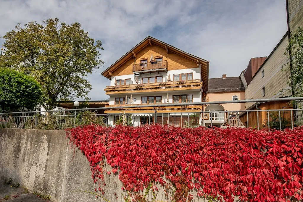 Landgasthof Moser & Restaurant Bootshaus in Windorf an der Donau restaurant in Windorf