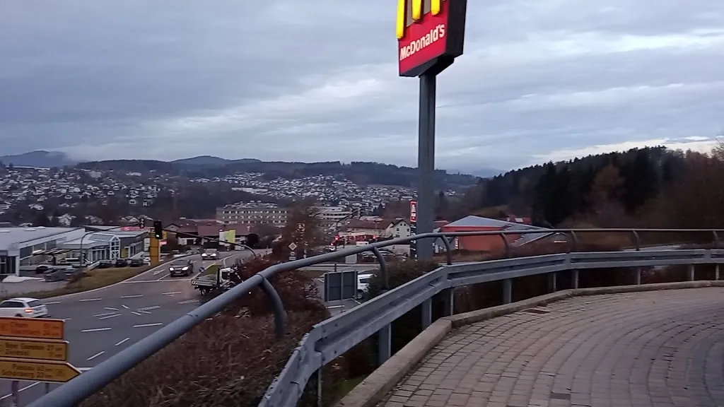 McDonald's_Regen_slider_image_2