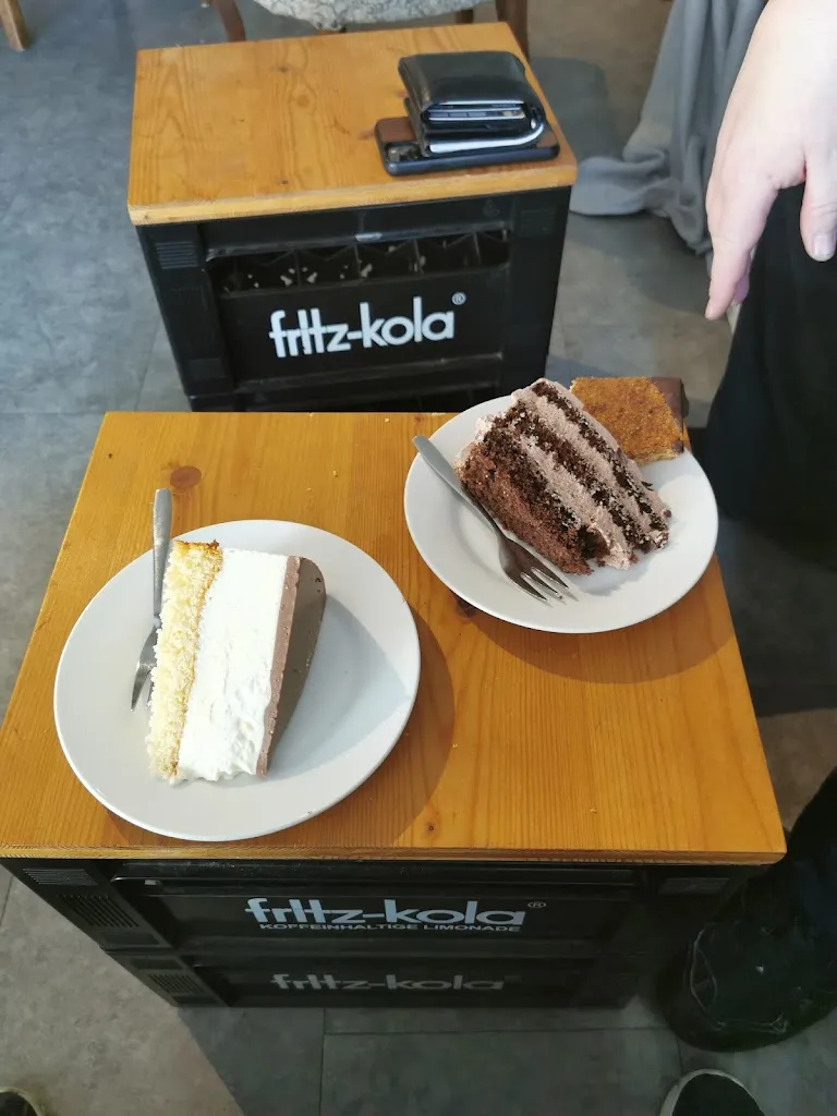 Lin Wulf_Cafe Klein&Fein_Rieneck_review