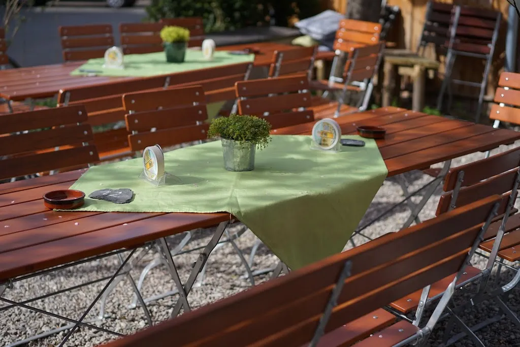 Glockenstüberl restaurant in Ohlstadt