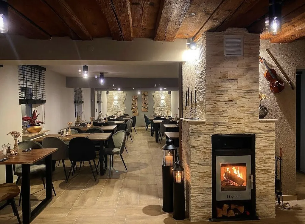 ELL-INON Restaurant restaurant in Roßtal