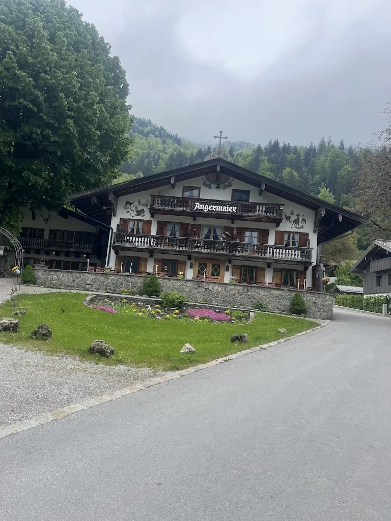 Patrik Vala_Cafe Restaurant Angermaier_Rottach-Egern_review