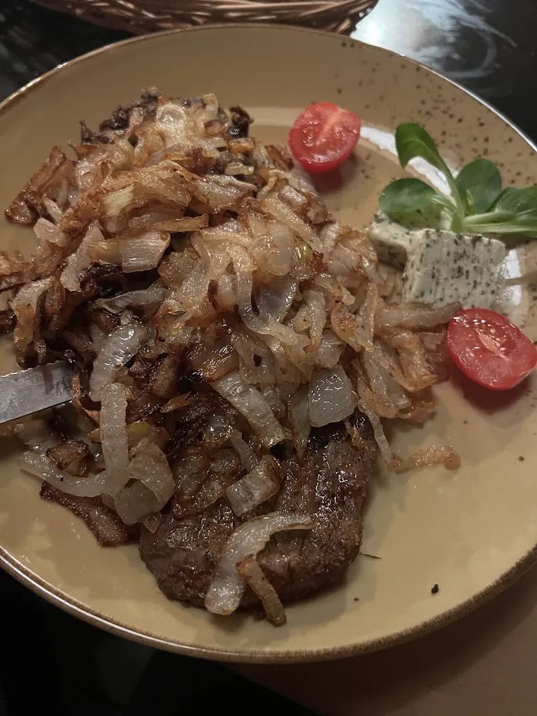 Johannes Eichner_Enzianhütte_Rottach-Egern_review