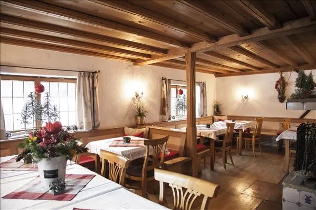 Berggasthof Moni-Alm GmbH restaurant in Rottach-Egern
