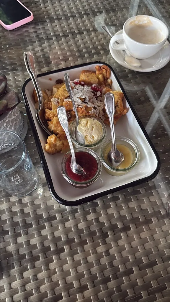 R A_Sassa Bar_Tegernsee_avis