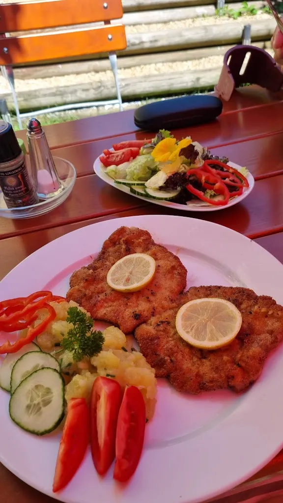 Eva Krejcik_Dorfschänke Nadling_Schaufling_review