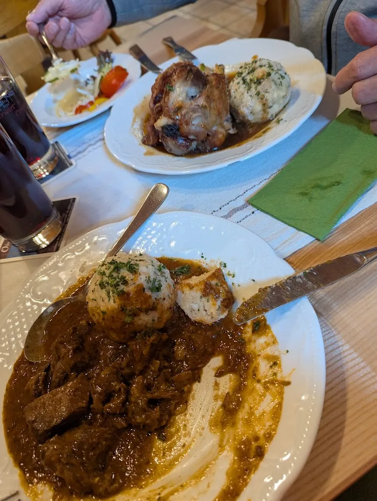 Corinna Maier (InnaM)_Oberwirt Otting_See_review