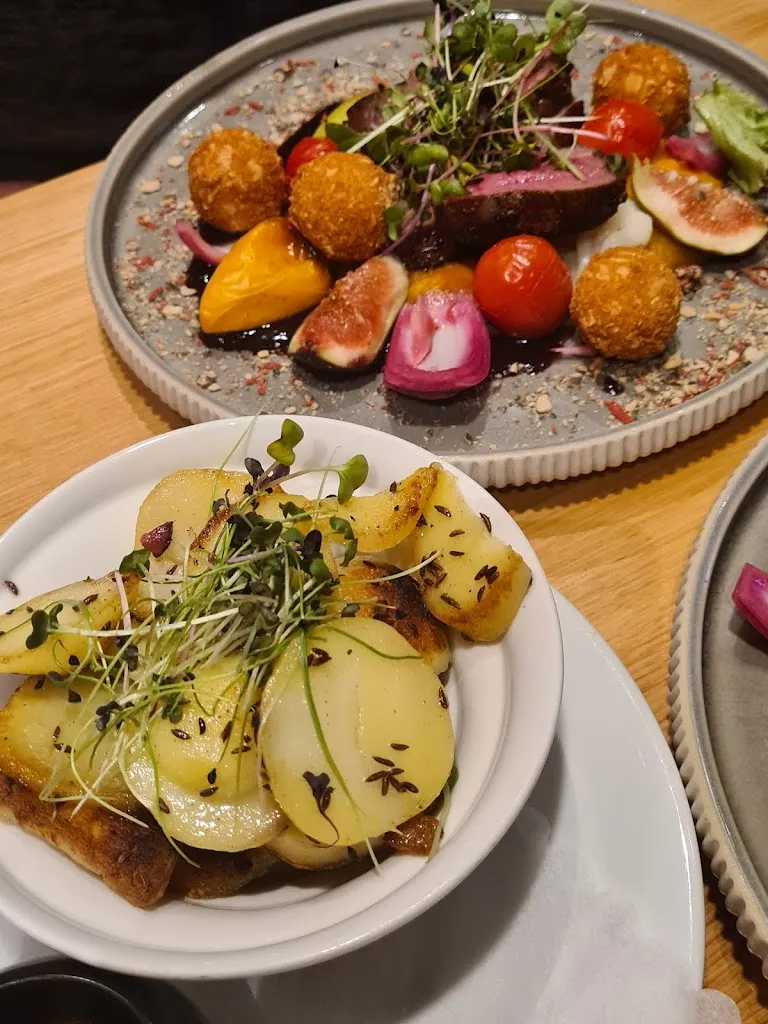 Menu_Sonnegg Restaurant_Austria_image_6