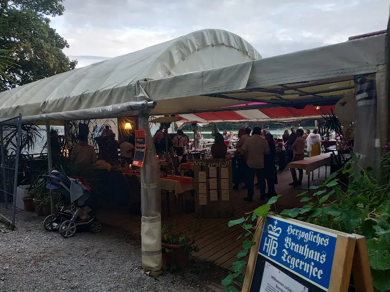 Le Se_Bootshaus am Lido_Schongau_review