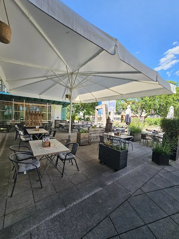 Courage in der Künkelinhalle restaurant in Schorndorf