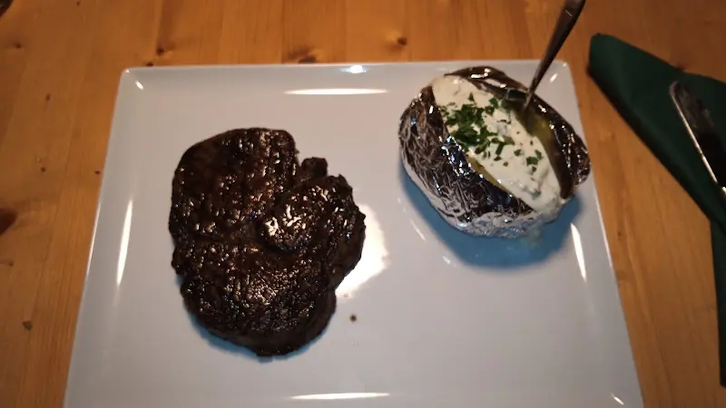 Bernd Kemp_Kaminstube_Schrobenhausen_review