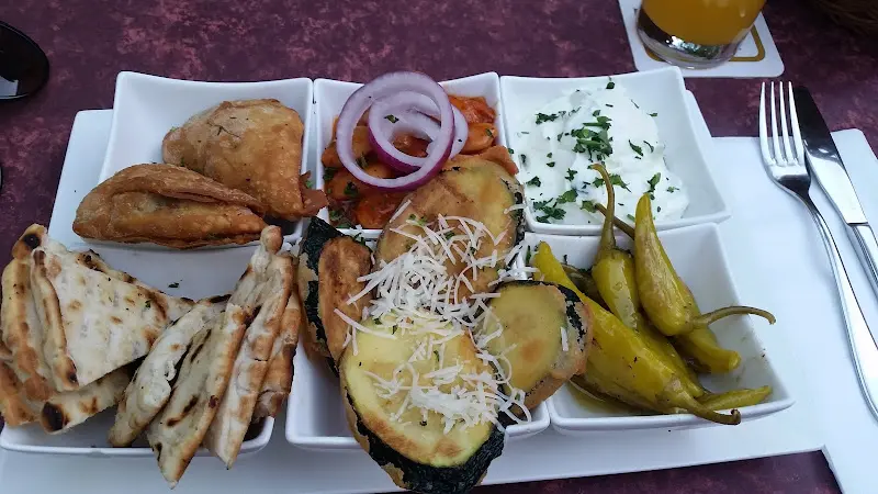 Samos Restaurant_Schrobenhausen_slider_image_2