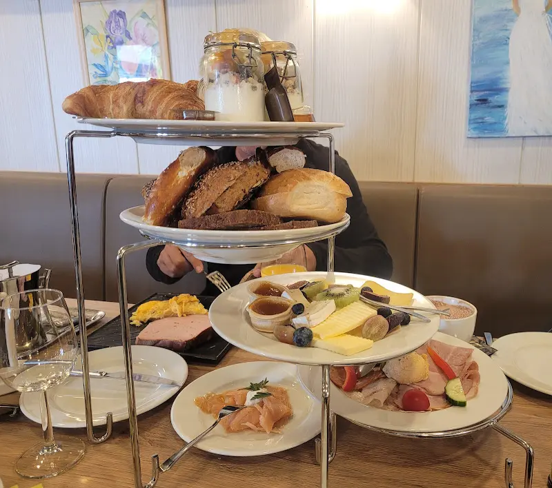 Neugschwendner – old town café_Schrobenhausen_slider_image_3