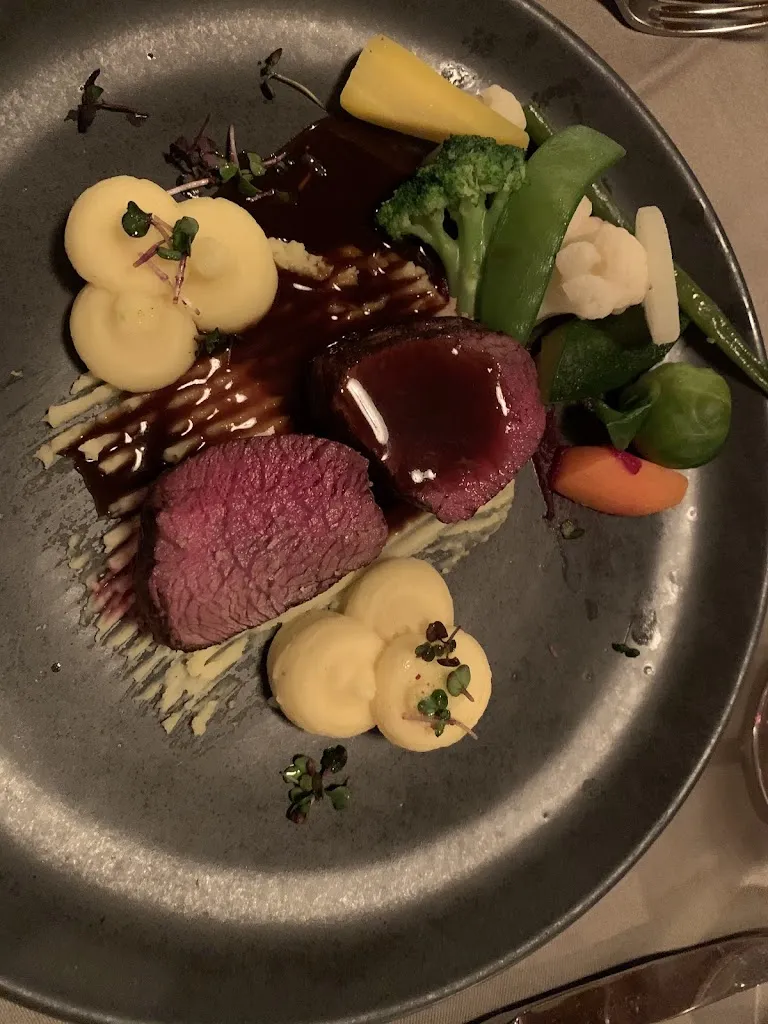 Menu_Restaurant Burg by Sascha Beilke_Au_image_4