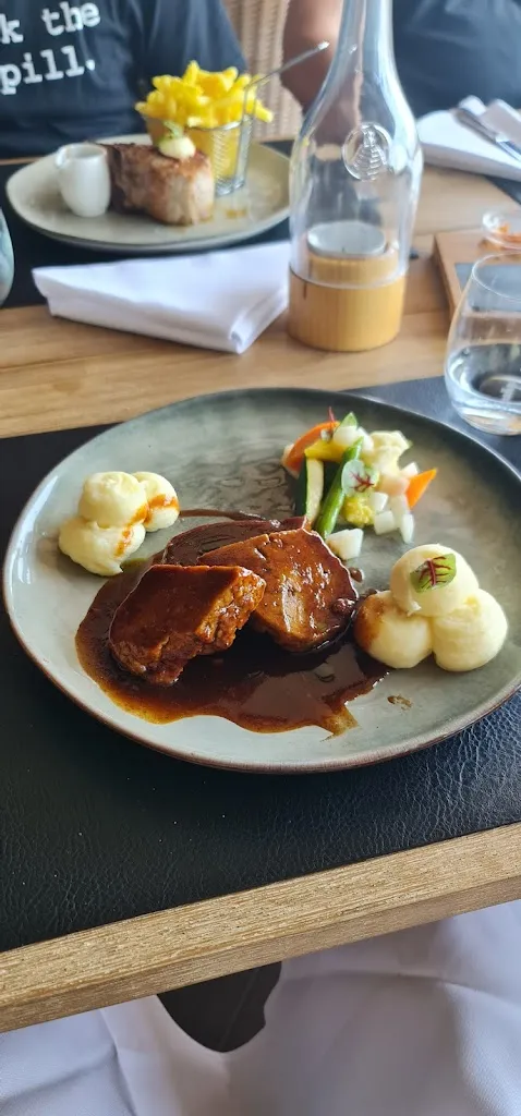 Menu_Restaurant Burg by Sascha Beilke_Au_image_6