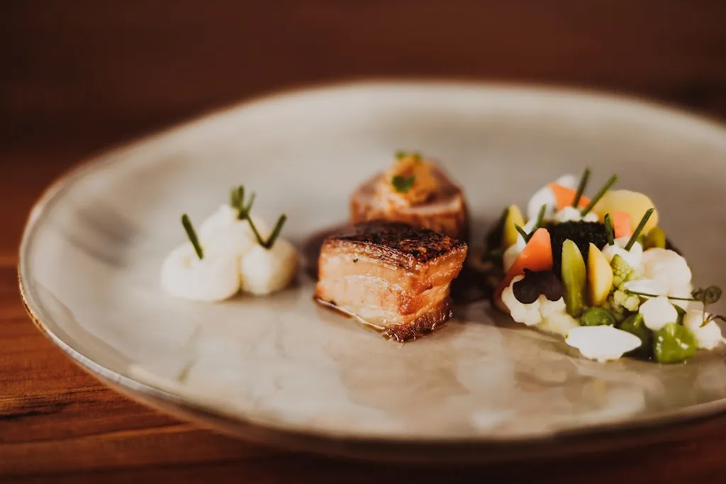 Restaurant Burg by Sascha Beilke_Au_slider_image_3