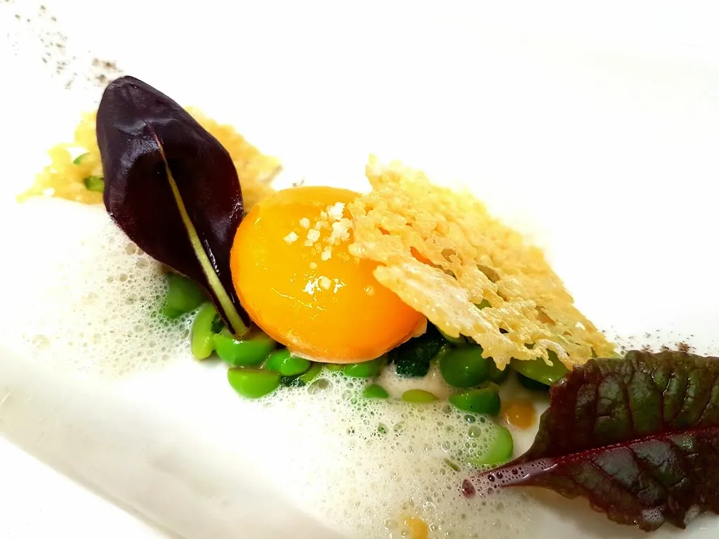 Aigle-Noir_Fribourg_slider_image_3