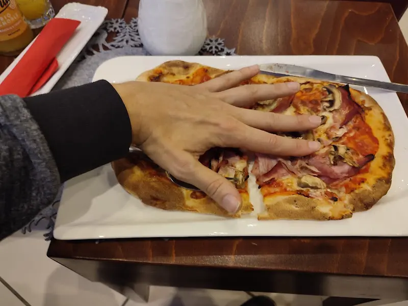 La Piazza ORO_Schwabach_slider_image_3