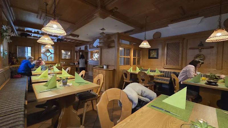 Nemnem_Schwabach_slider_image_3