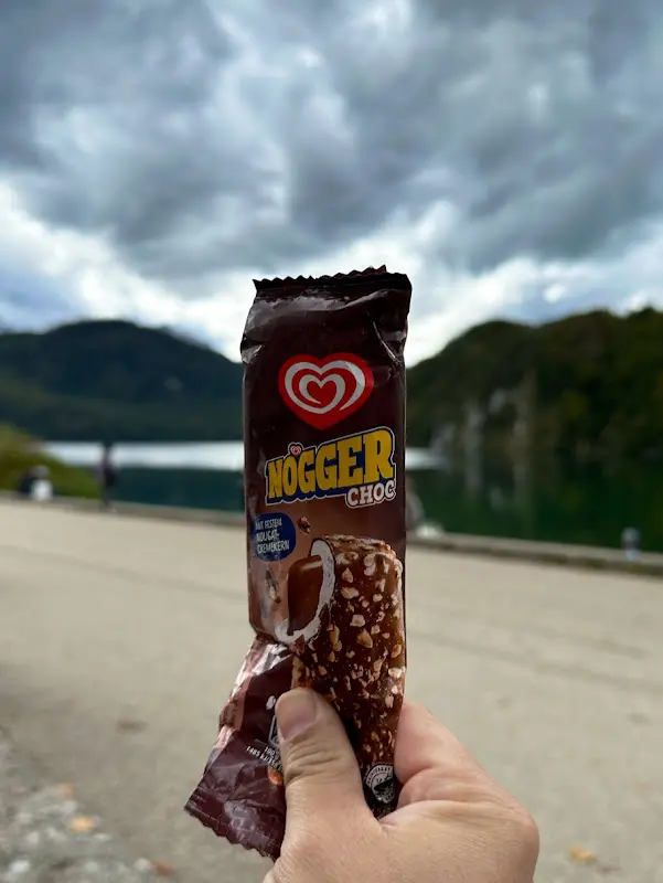 Frank Biermann_Alpenrose at the lake_Schwangau_review