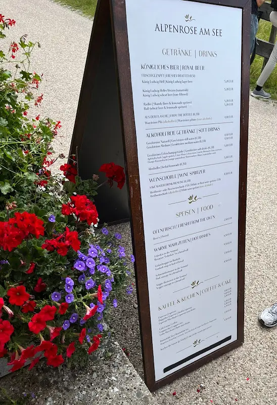 Jorge Gomes_Alpenrose at the lake_Schwangau_review