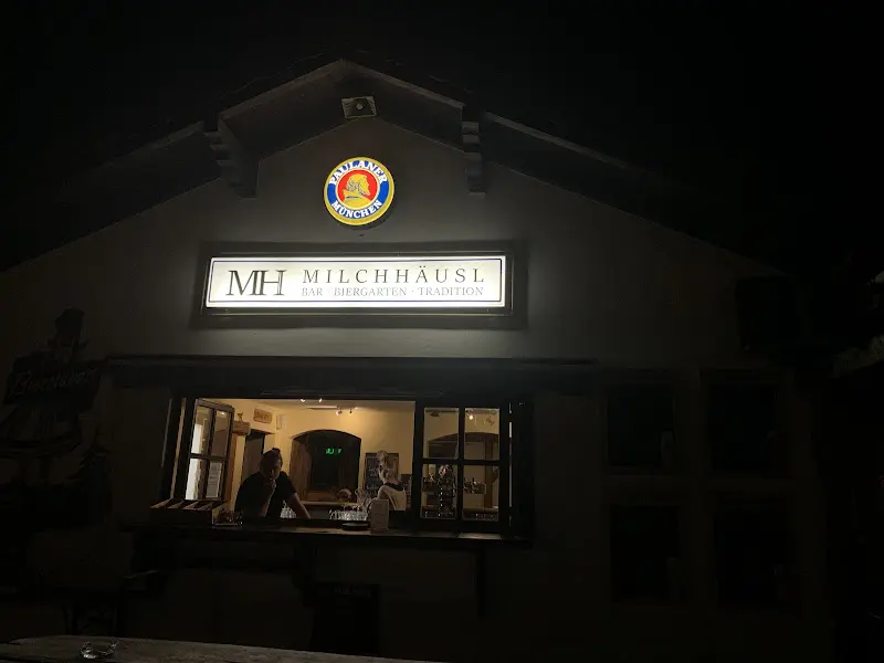 Dillon Hoenes_Milchhäusl Schwangau - Bar und Biergarten_Schwangau_review