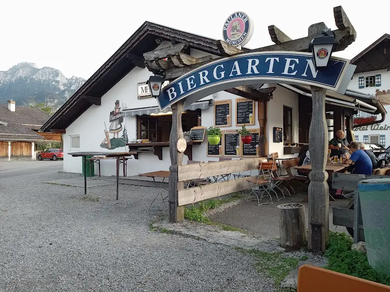 Milchhäusl Schwangau - Bar und Biergarten restaurant in Schwangau