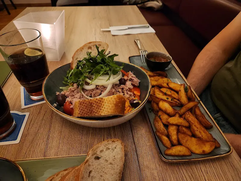 Odalis Gerhardinger_STYLE Cocktailbar - Restaurant - Weinlounge_Schwabmünchen_recensione