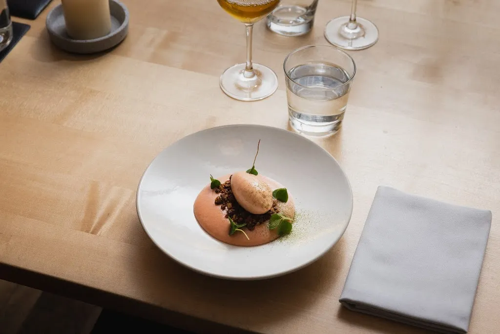 moment_Bern_slider_image_3