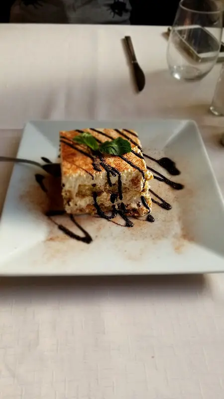 Tony Turner_Pizzeria Ristorante Rossini_Schwandorf_recensione