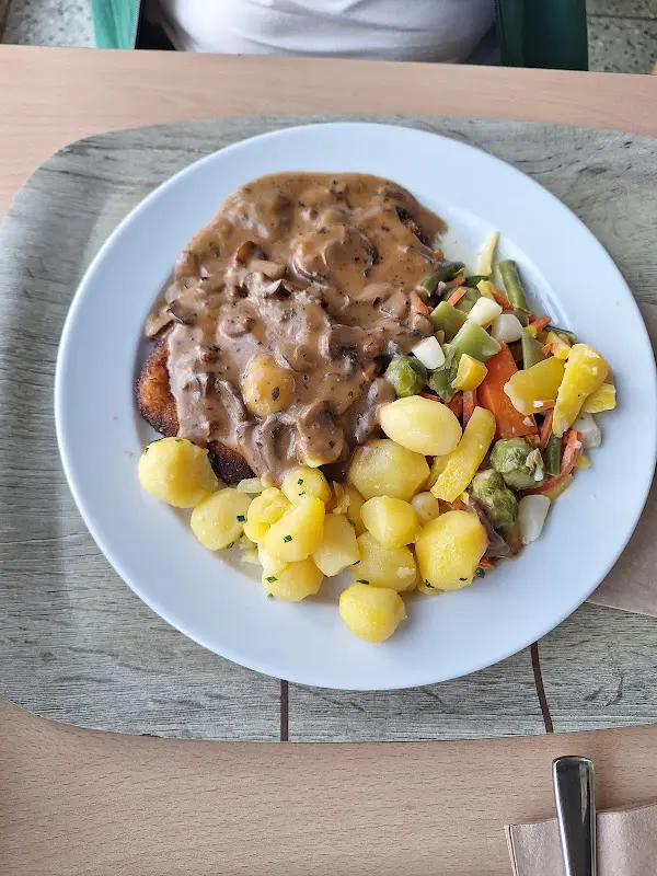 Sophie Kagermeier_GLOBUS Restaurant Schwandorf_Schwandorf_review