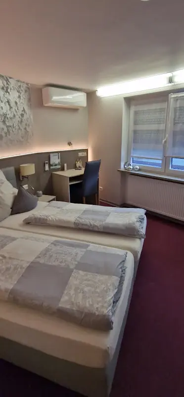 Artūras Liubinskas_Waldhotel Schwefelquelle_Schwandorf_Bewertung