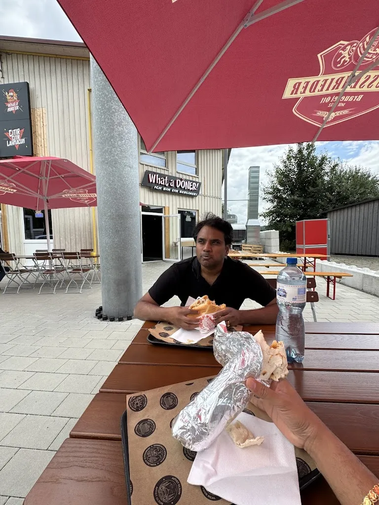 Dhanush Chandra_Highway, Grillhaus_Aichstetten_reseña