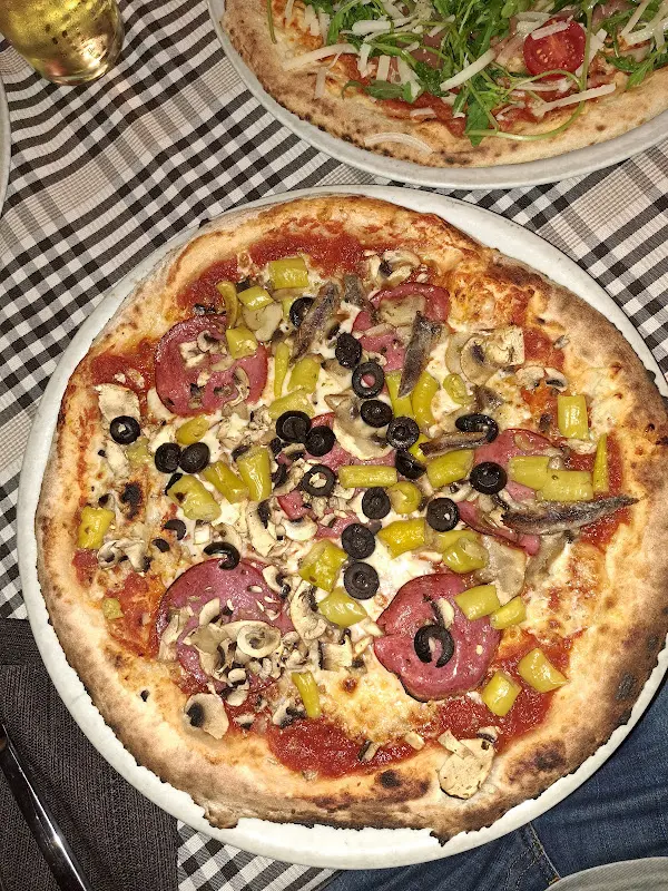 La Dolce Vita - Ristorante Pizzeria mit Holzofen_Schwindegg_slider_image_3