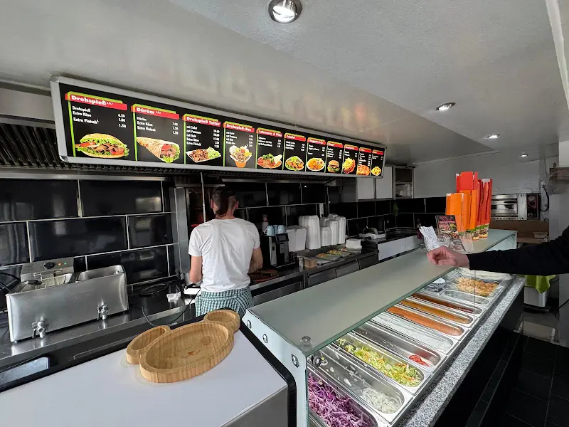 Biro Daniel_Royal Imbiss_Schwindegg_review