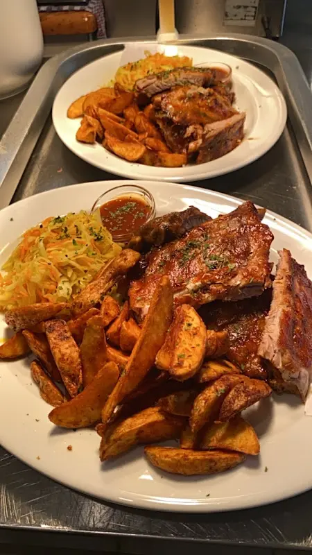 Schlosswirtschaft Walkersaich restaurant in Schwindegg