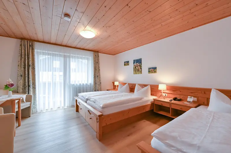 Hotel & Restaurant Landhaus Grobert_Seeg_slider_image_2