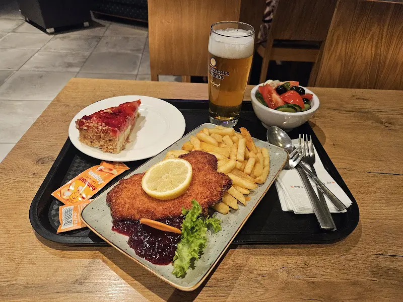 Euro Rastpark Pfaffenhofen/Schweitenkirchen restaurant in Schweitenkirchen