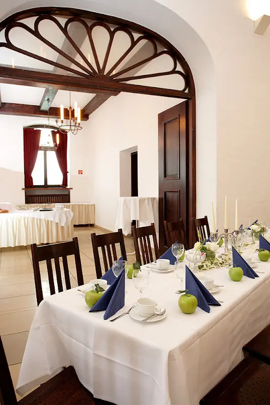 Bräustüberl Schloss Seefeld_Seefeld_slider_image_1